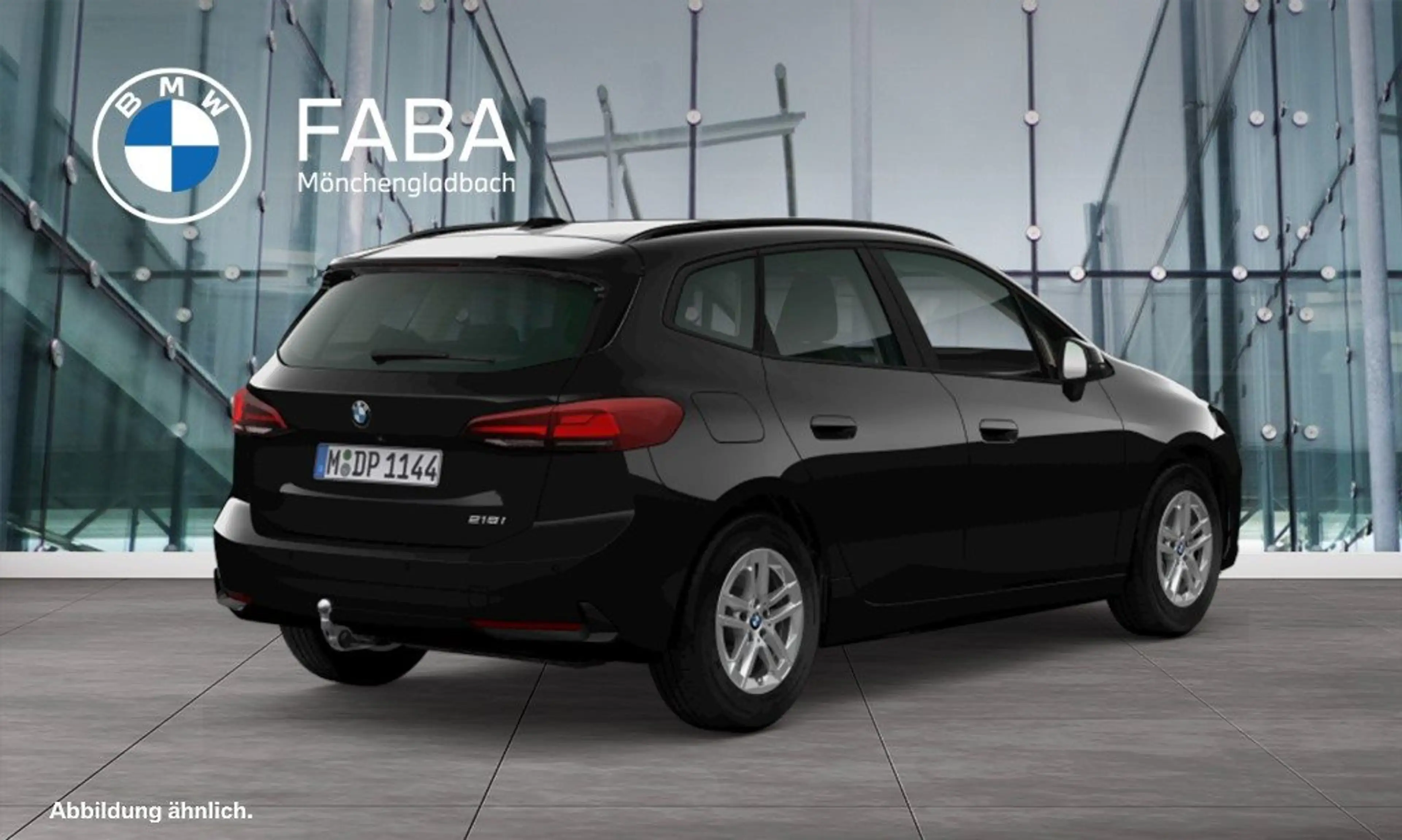 BMW 218 i Active Tourer — photo 2