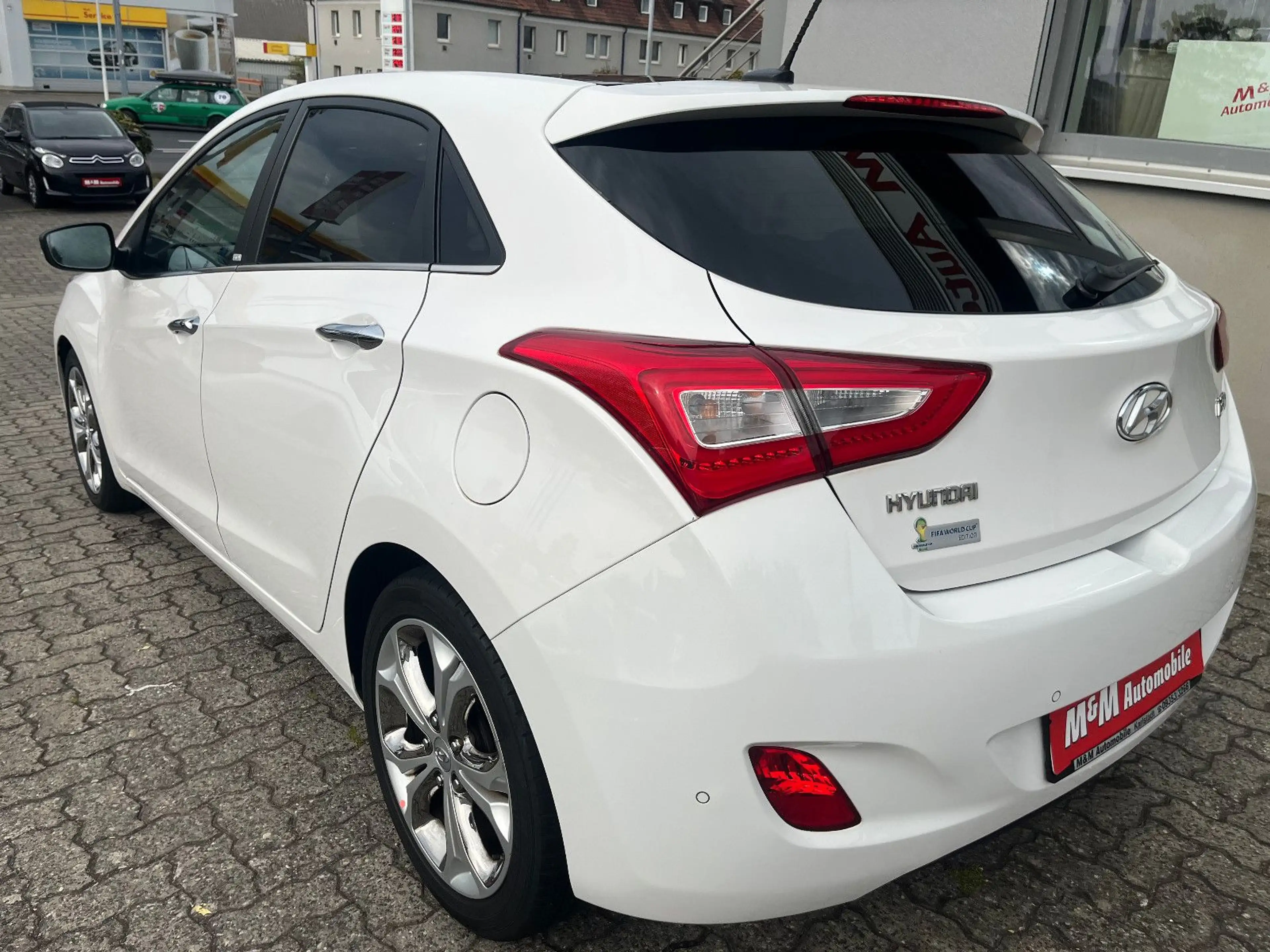 Hyundai i30 1.6i FIFA World Cup PANO+CAM+NAVI+LED+17"Alu — photo 7