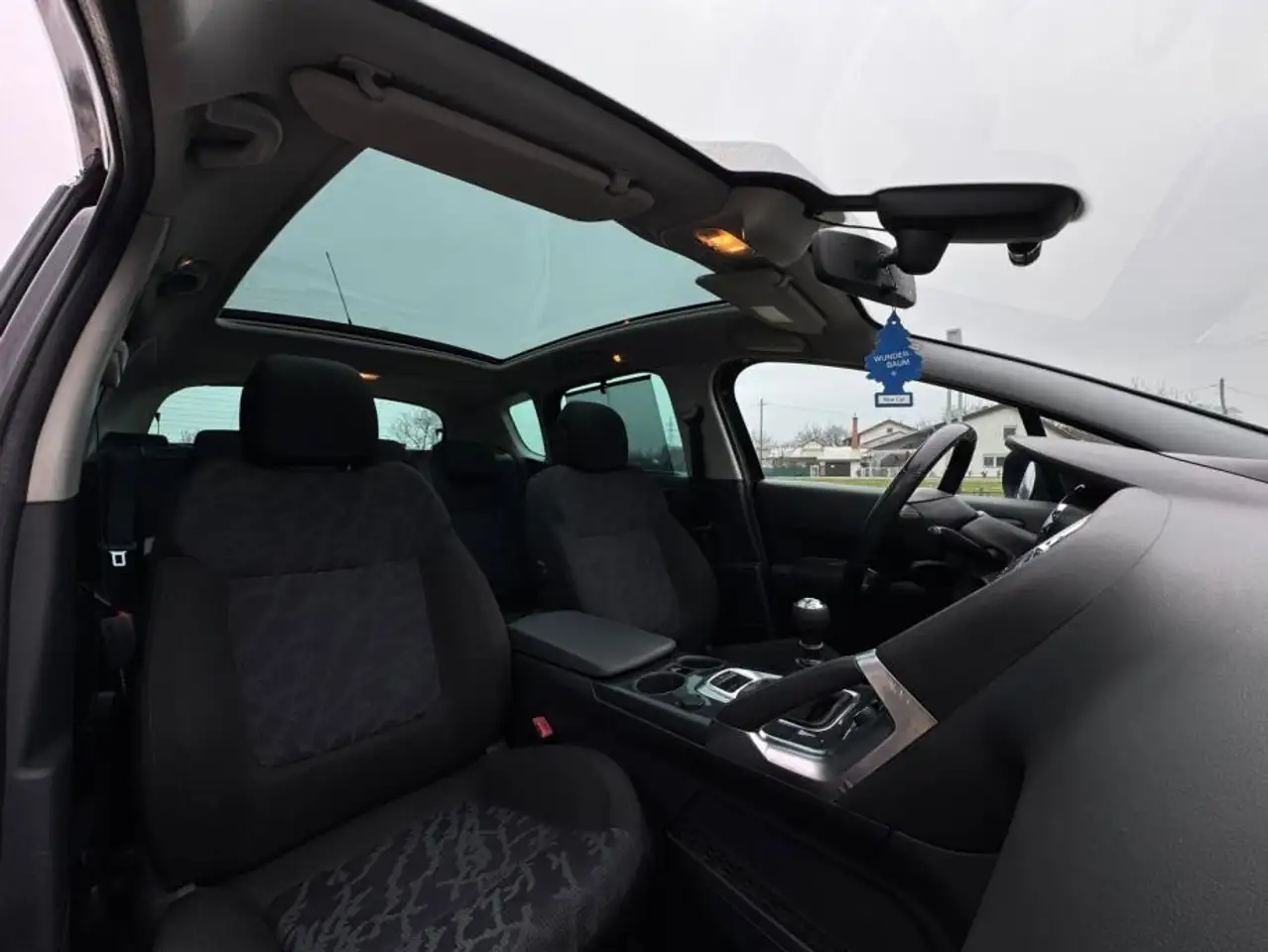 Peugeot 3008 2.0 HDi 16V 150ch FAPPremium Pack AnnÃ©e