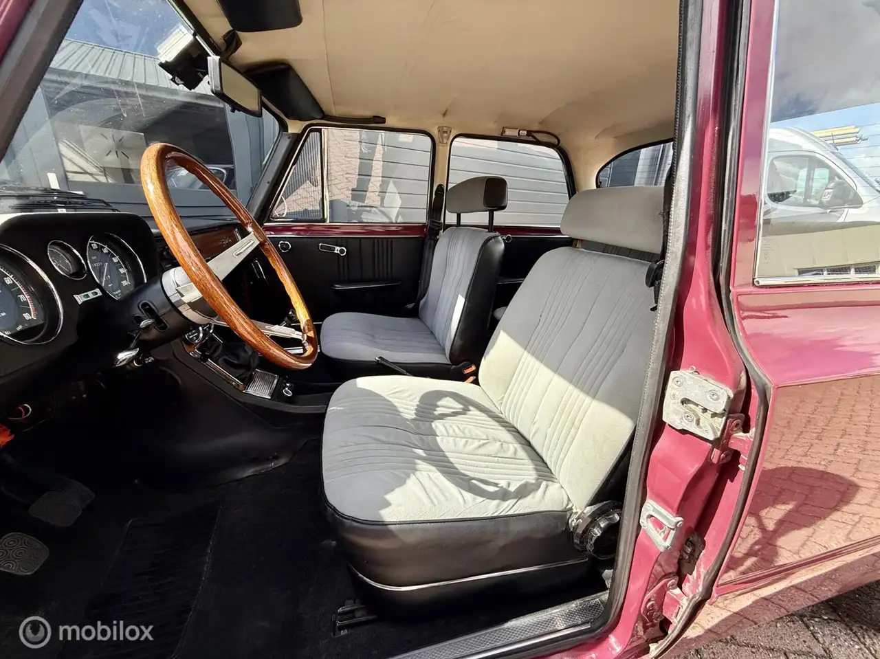 Alfa Romeo Giulia 1300 Nuova Super Nooit gelast! 18.000 km !!!, foto 9