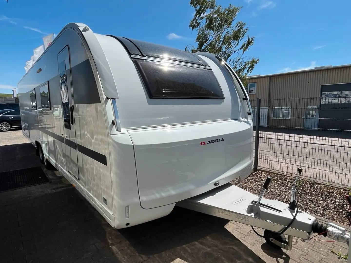 Adria Alpina 903 HT +Klima+Relax+Teppich Weiß - 1