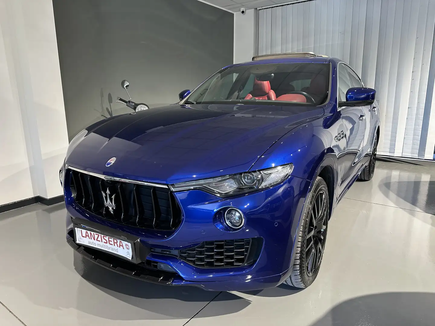 Maserati Levante 3.0 V6 Gransport 250cv auto Bleu - 1