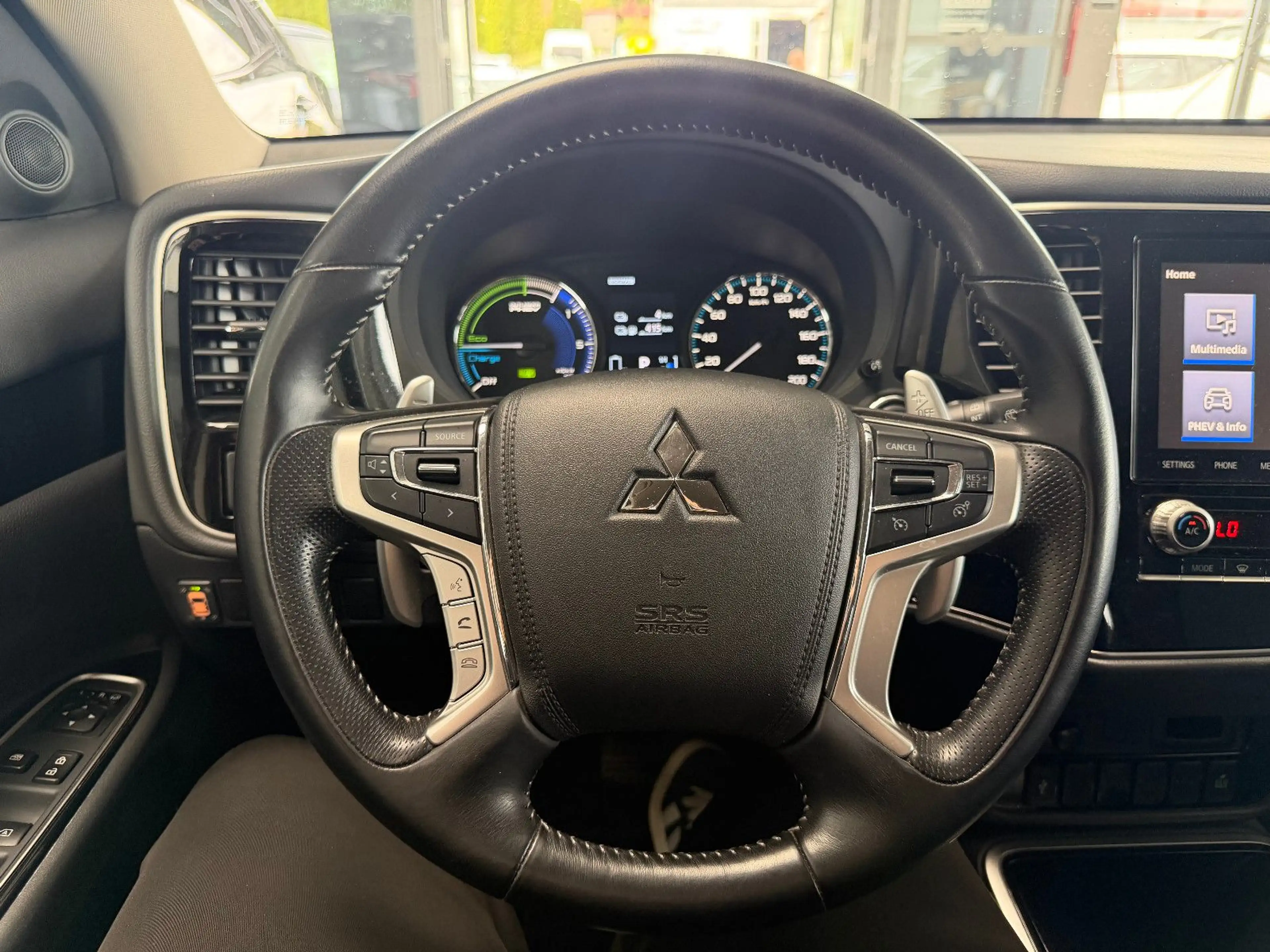 Mitsubishi Outlander Outlander Plug-in Hybrid BASIS 2.4 MIV — photo 5