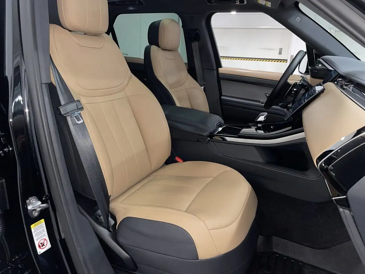 Land Rover Range Rover Sport снимка Land Rover Range Rover Sport