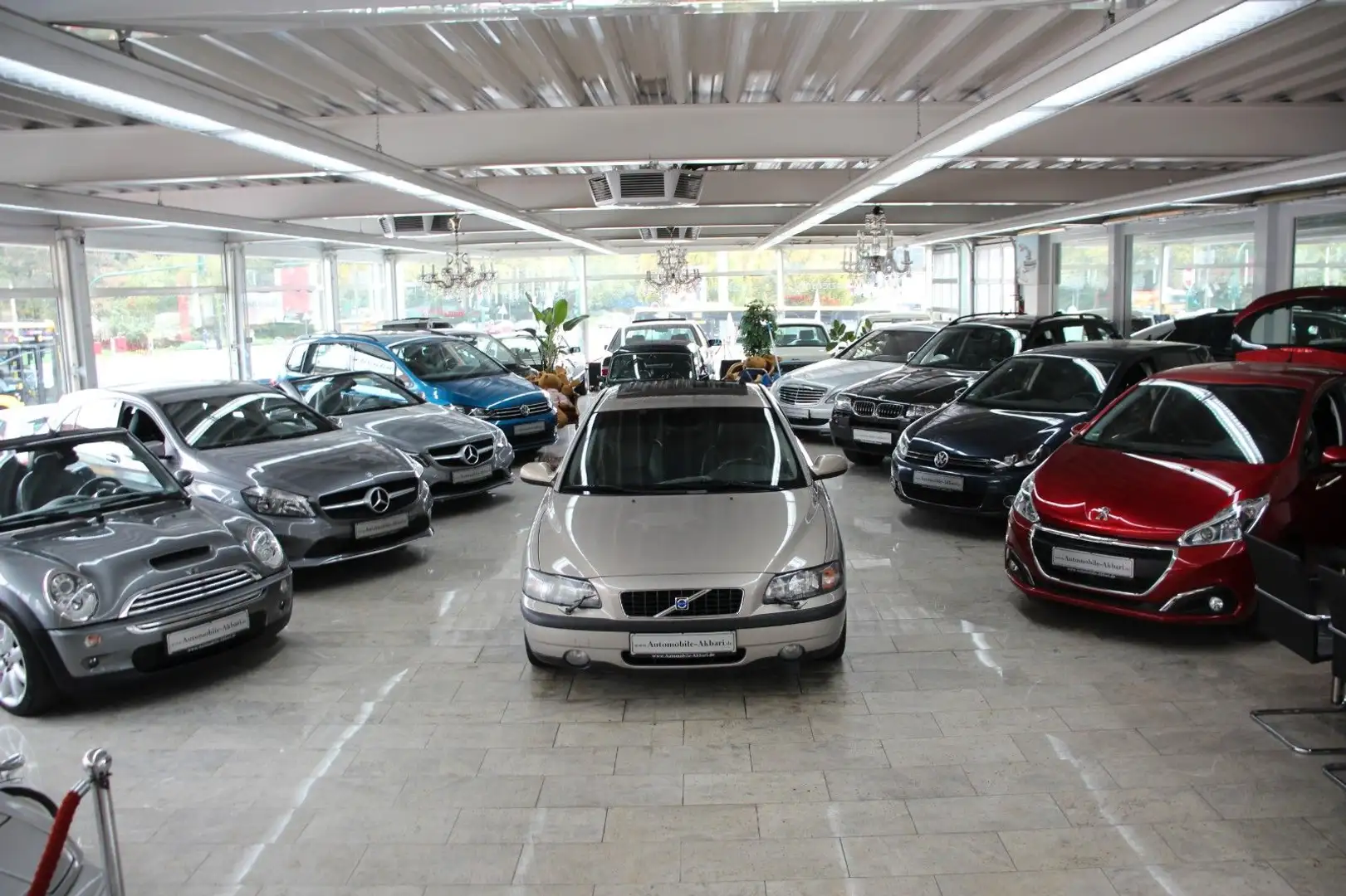 Volvo S60 2.4 Grau - 1