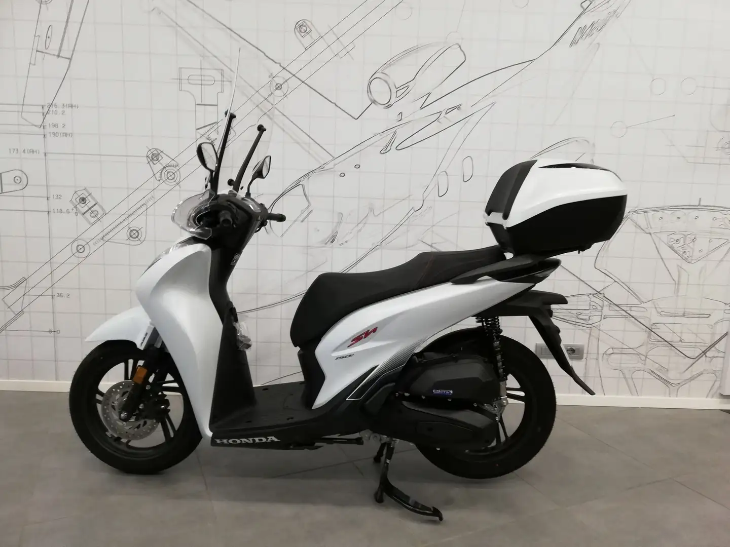 Honda SH 150 ABS PEARL COOL WHITE SPORT - 2