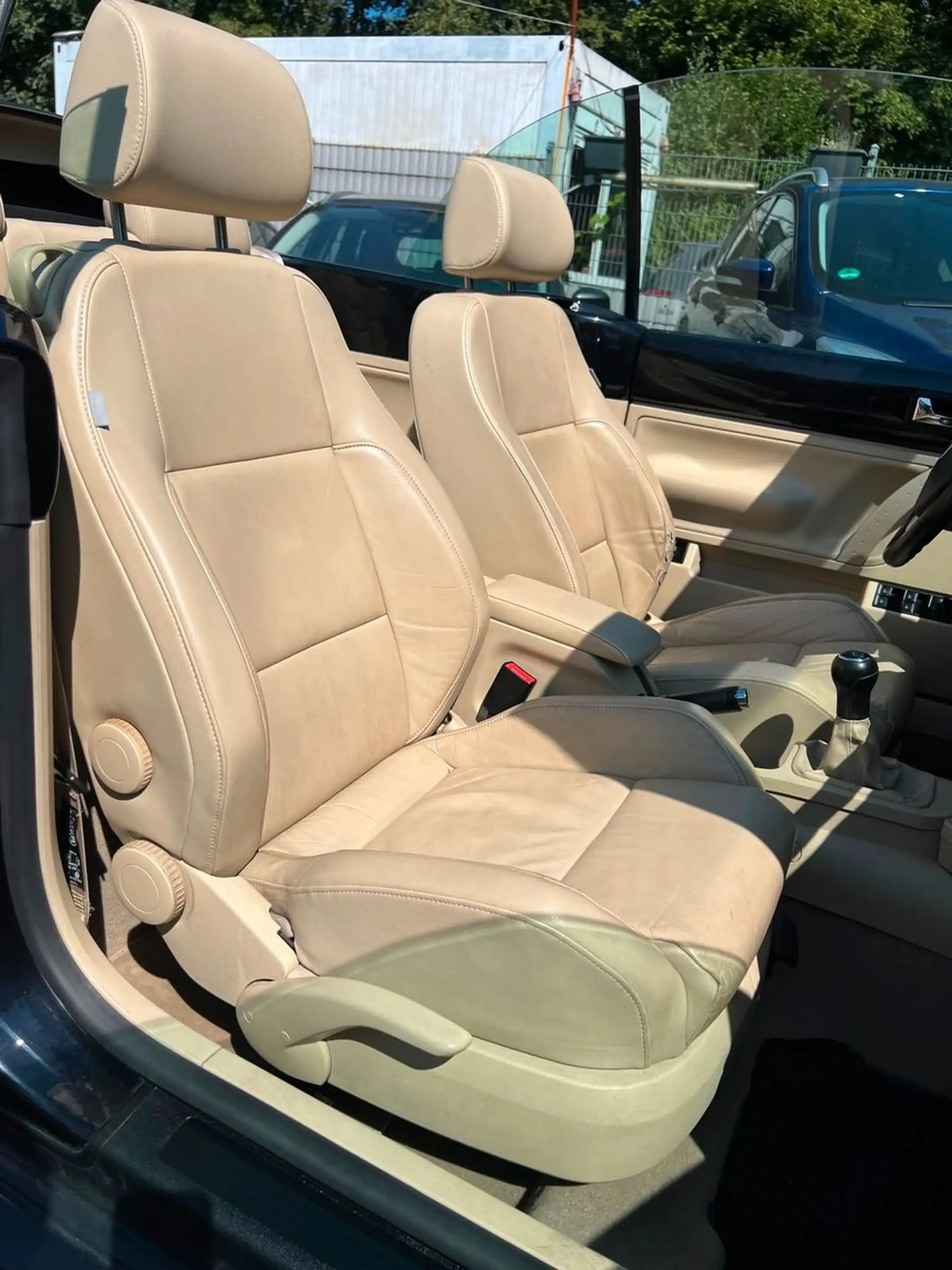 Volkswagen New Beetle Cabriolet 1.4*TOP*NEU TÜV*GEWAHR* — photo 7