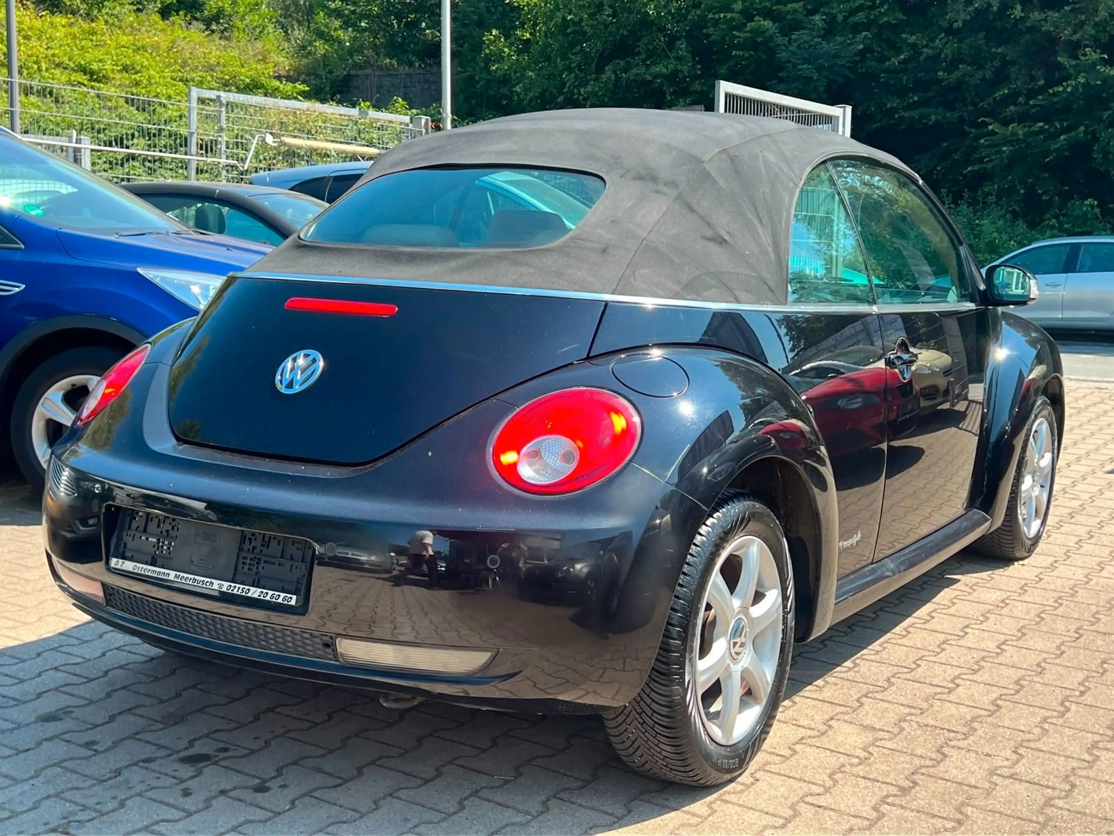 Volkswagen New Beetle Cabriolet 1.4*TOP*NEU TÜV*GEWAHR* — photo 3