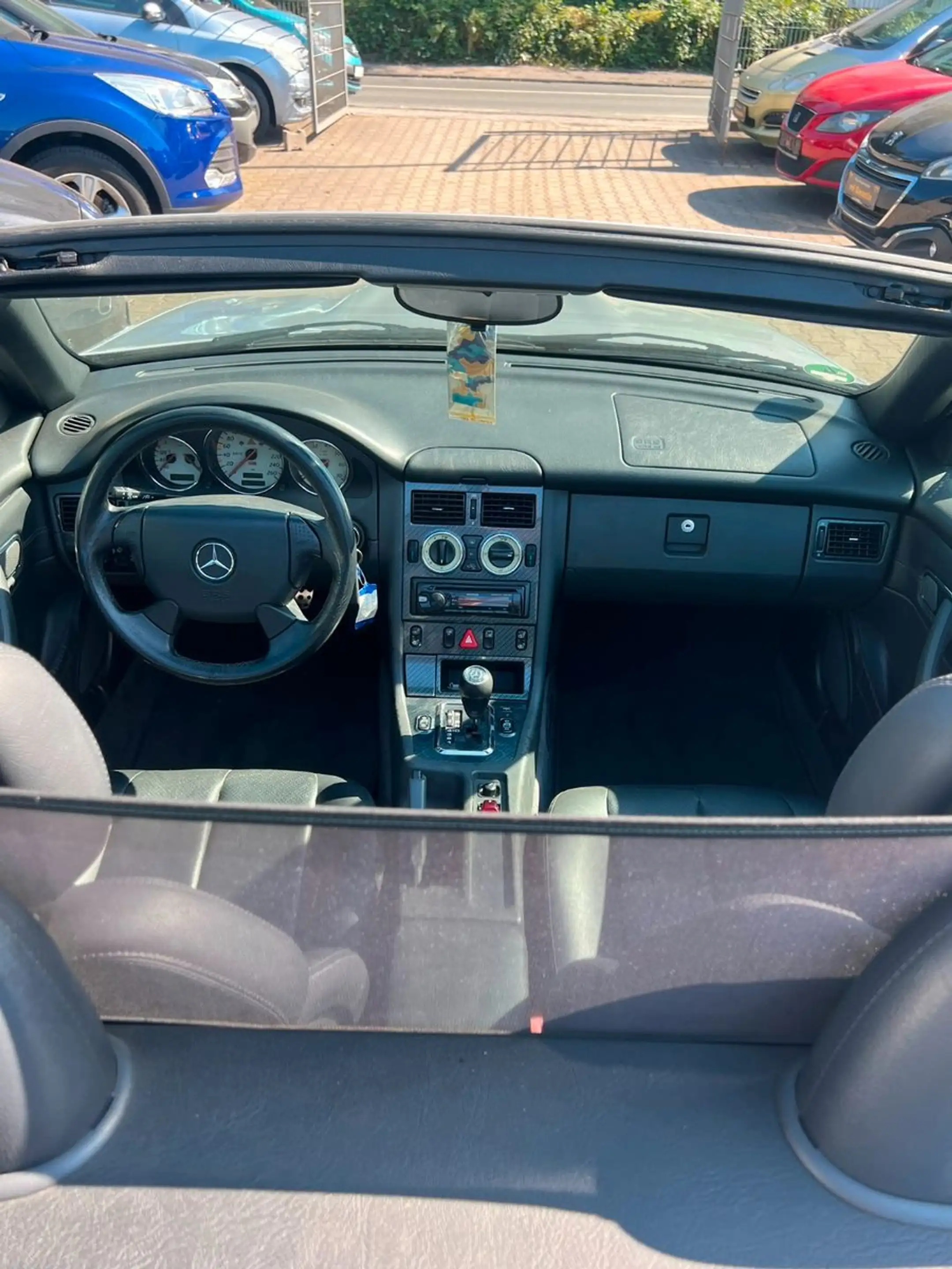 Volkswagen New Beetle Cabriolet 1.4*TOP*NEU TÜV*GEWAHR* — photo 12