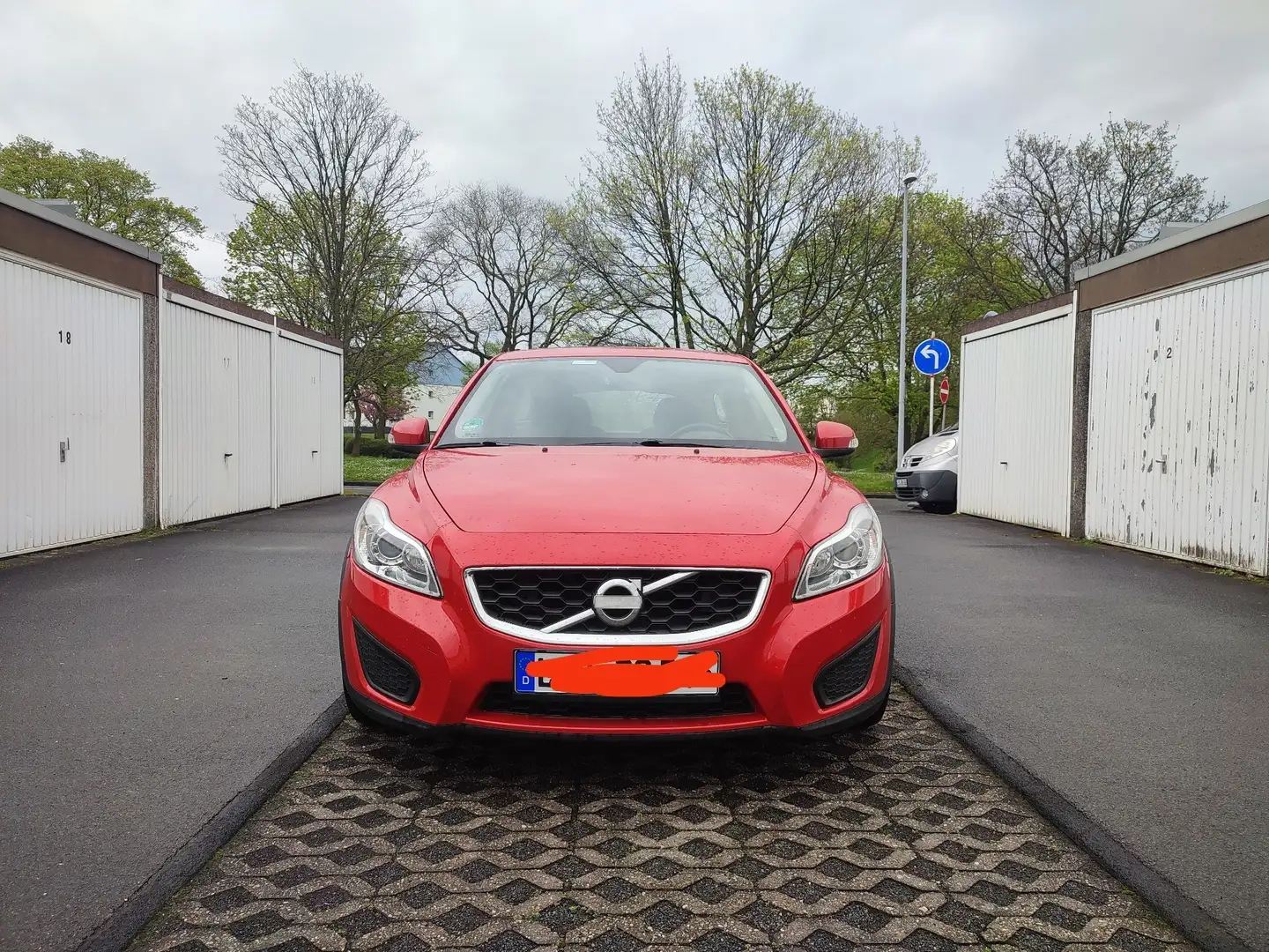Volvo C30 1.6 Momentum Red - 2