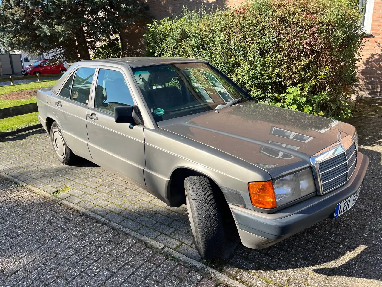 Mercedes-Benz 190 E 1.8, foto 2