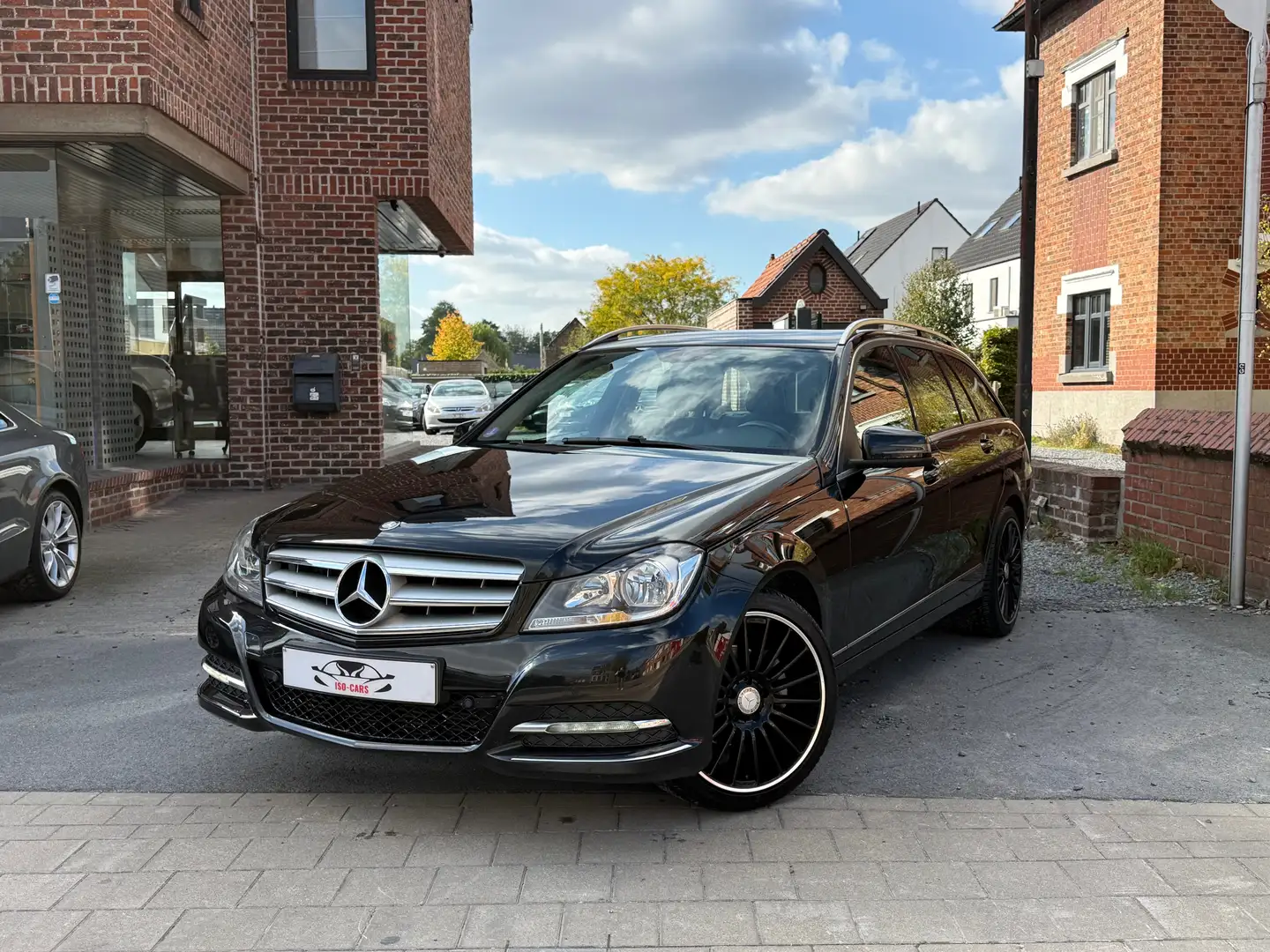 Mercedes-Benz C 180 7G-TRONIC // NAVI // AIRCO // Noir - 1