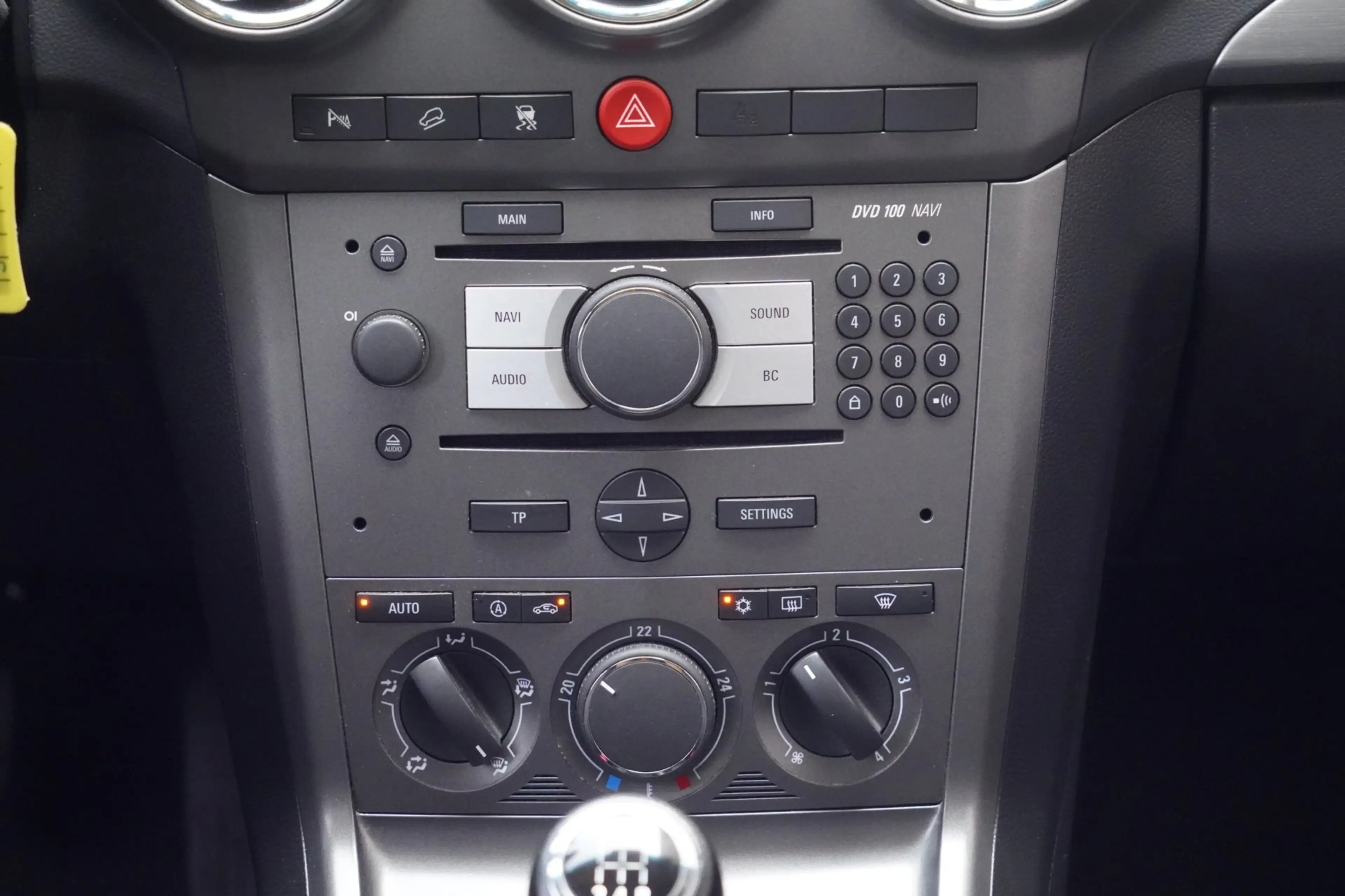 Opel Antara 2.4-16V Temptation / 2e Eig. / 65dkm NAP / Navi / — photo 13