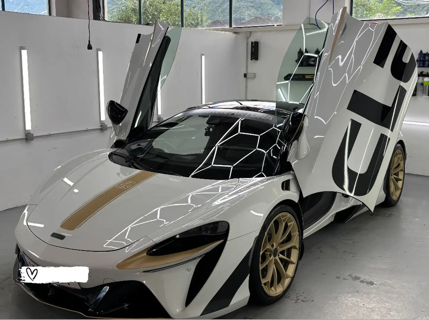 McLaren Artura Artura Spider 700 PS Weiß - 1