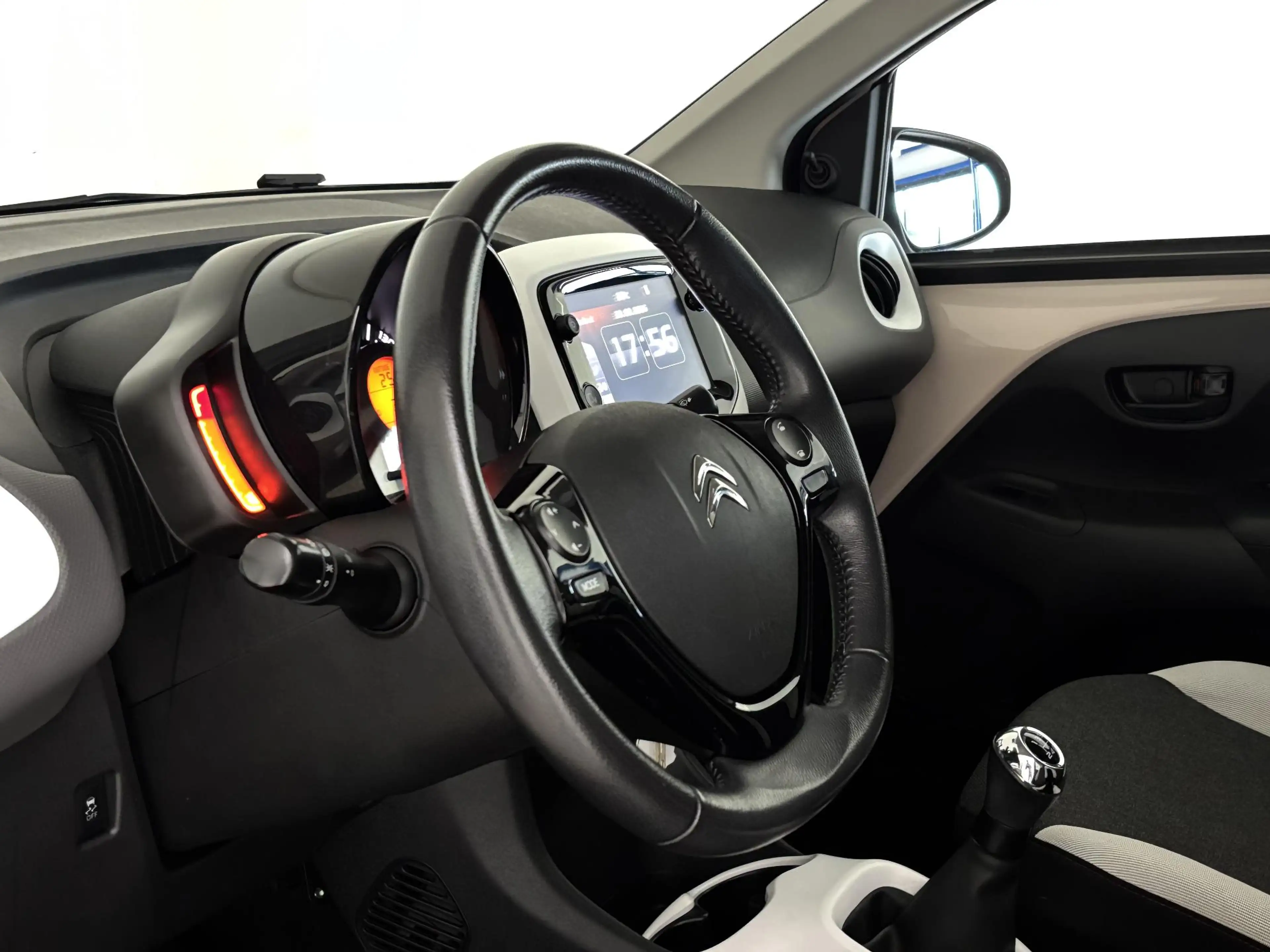 Citroen C1 1.0 VTi Feel | Apple-Android | Airco | Parkeercame — photo 13