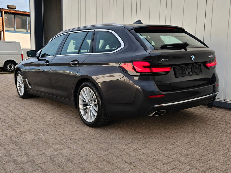 BMW 540 d xDr*LUXURY LINE*HUD*SITZBELÜFT.*ACC*HARMAN — photo 5