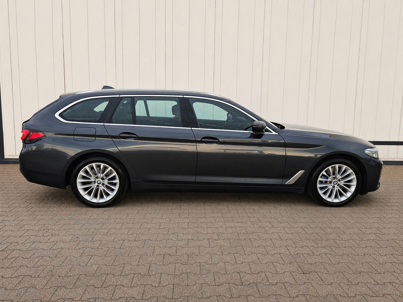 BMW 540 d xDr*LUXURY LINE*HUD*SITZBELÜFT.*ACC*HARMAN — photo 4