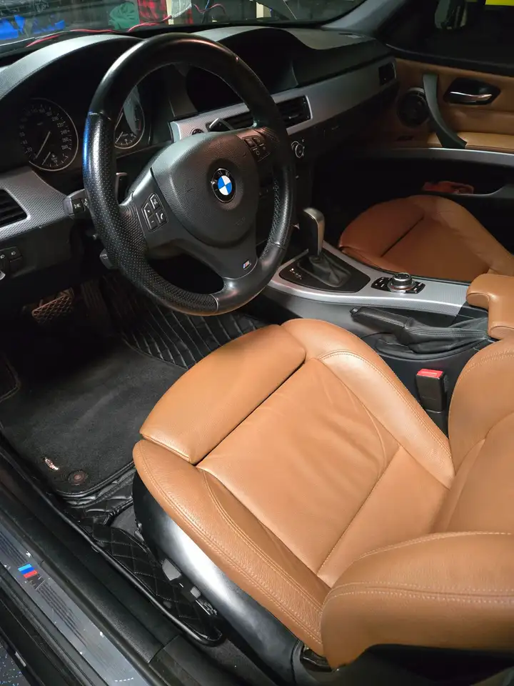 BMW 3 Series снимка BMW 3 Series