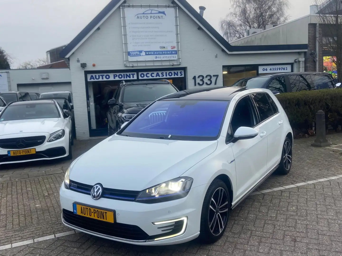 Volkswagen Golf GTE 1.4 PANO/SFEER/CAMERA/PARKPILOT/DASHCAM Weiß - 1