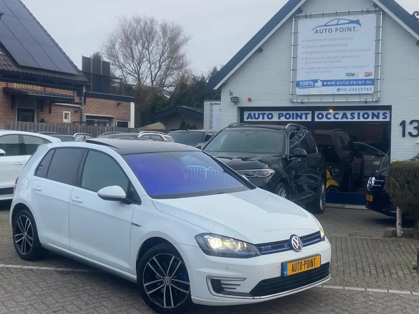 Volkswagen Golf GTE 1.4 PANO/SFEER/CAMERA/PARKPILOT/DASHCAM Weiß - 2