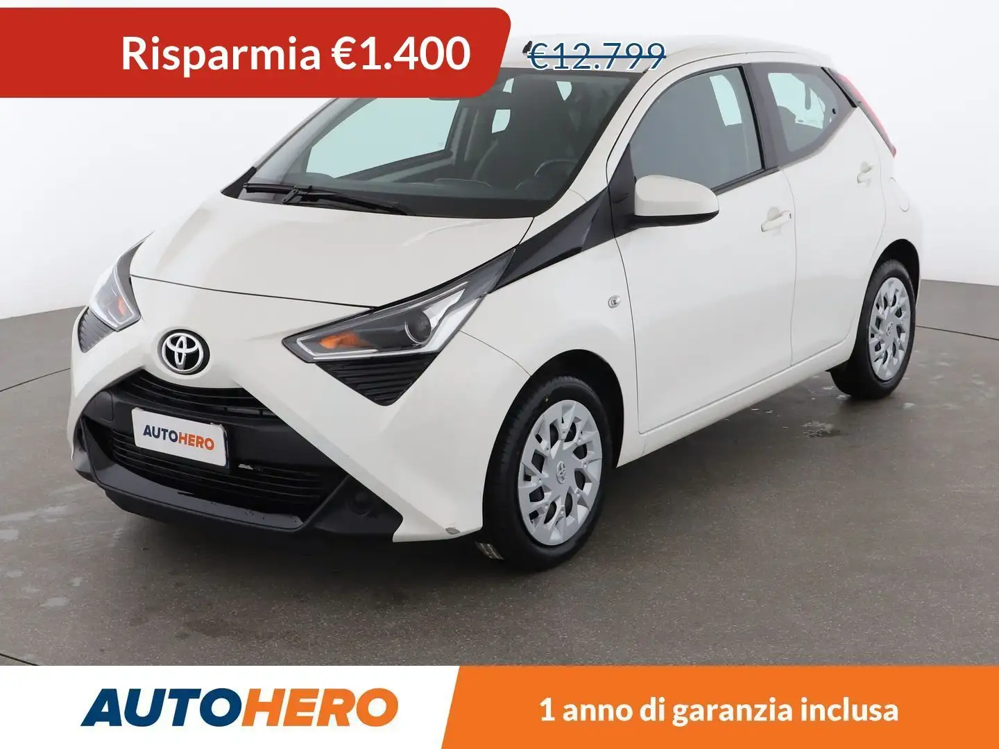 Toyota Aygo 1.0-VVT-i X-Play 72 CV Bianco - 1