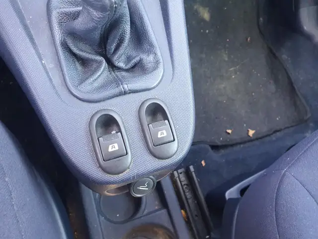 Peugeot 1007 view 10