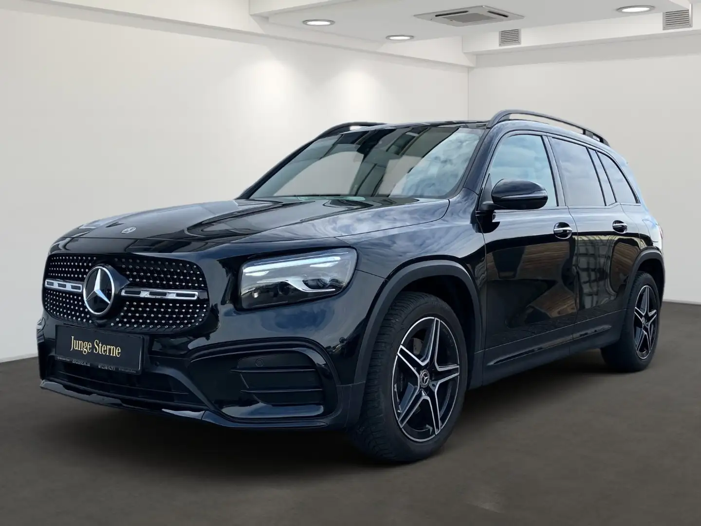 Mercedes-Benz GLB 200 d 4MATIC Österreich-Edition AMG Line AMG Schwarz - 2
