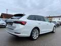 Skoda Octavia Combi 2,0 TDI Style DSG | NP: €47.000 Weiß - thumbnail 3