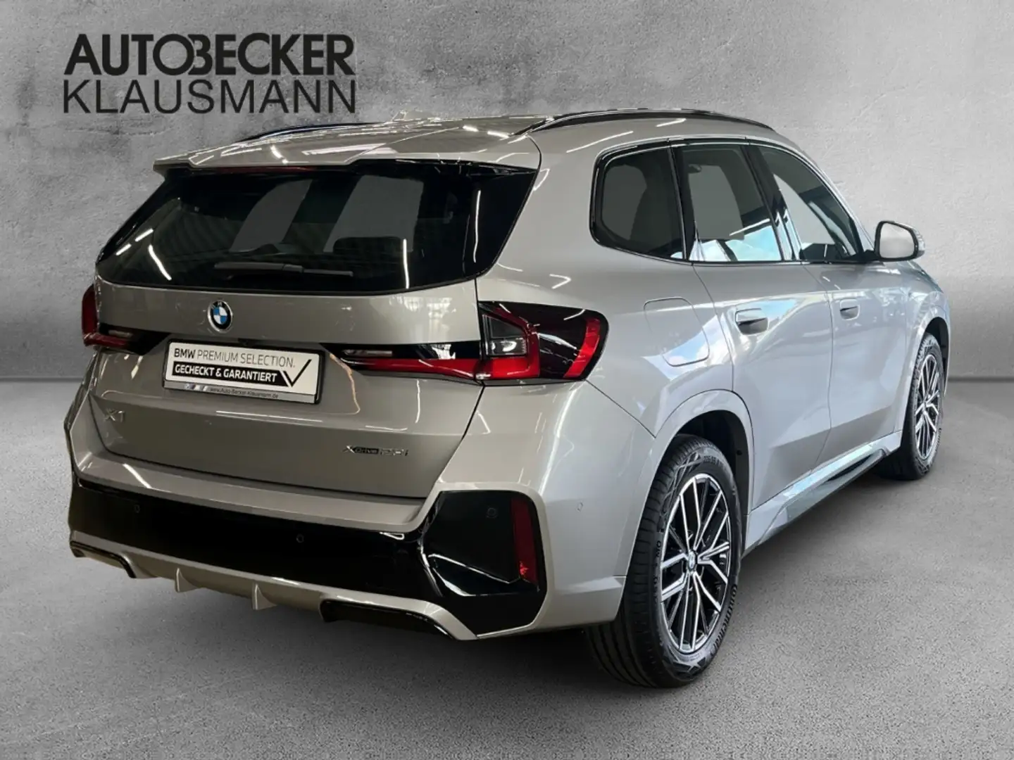 BMW X1 xDRIVE 23i AUTOMATIK M SPORT 18''LC PLUS LED PARKE Zilver - 2