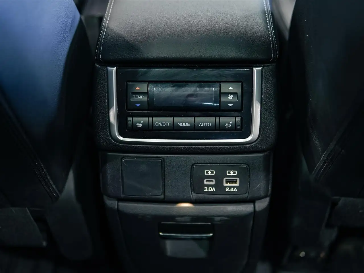 Subaru Ascent снимка Subaru Ascent