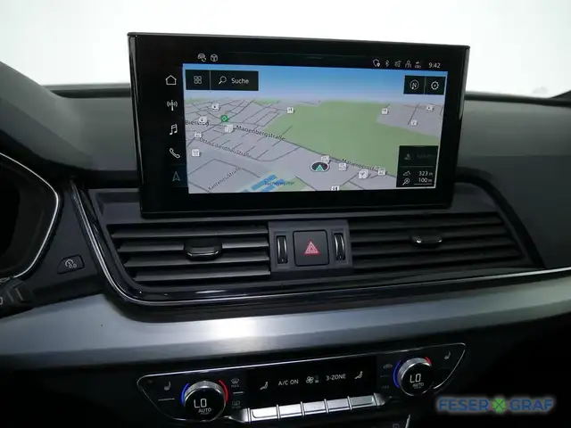 Audi Q5 view 8