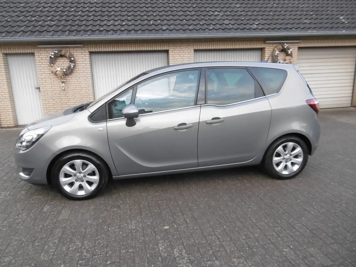 Opel Meriva 1.4 Innovation (( incl 1 Jahr Garantie )) Braun - 2