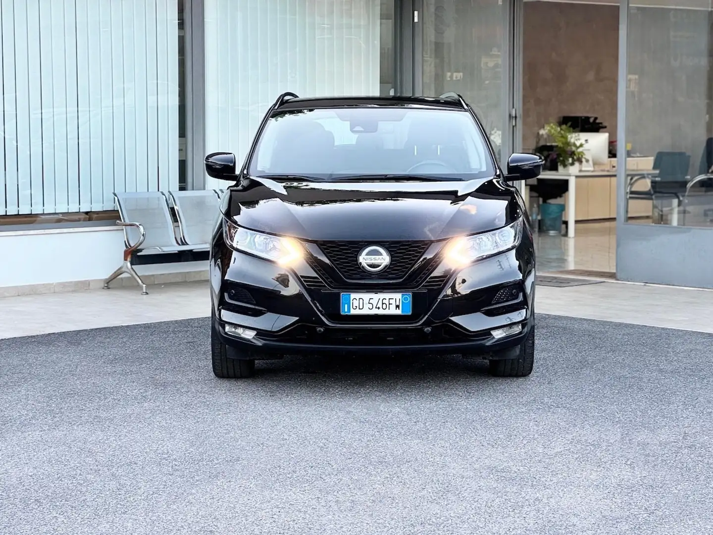 Nissan Qashqai 1.5 Diesel 115CV E6 - 2020 Schwarz - 2