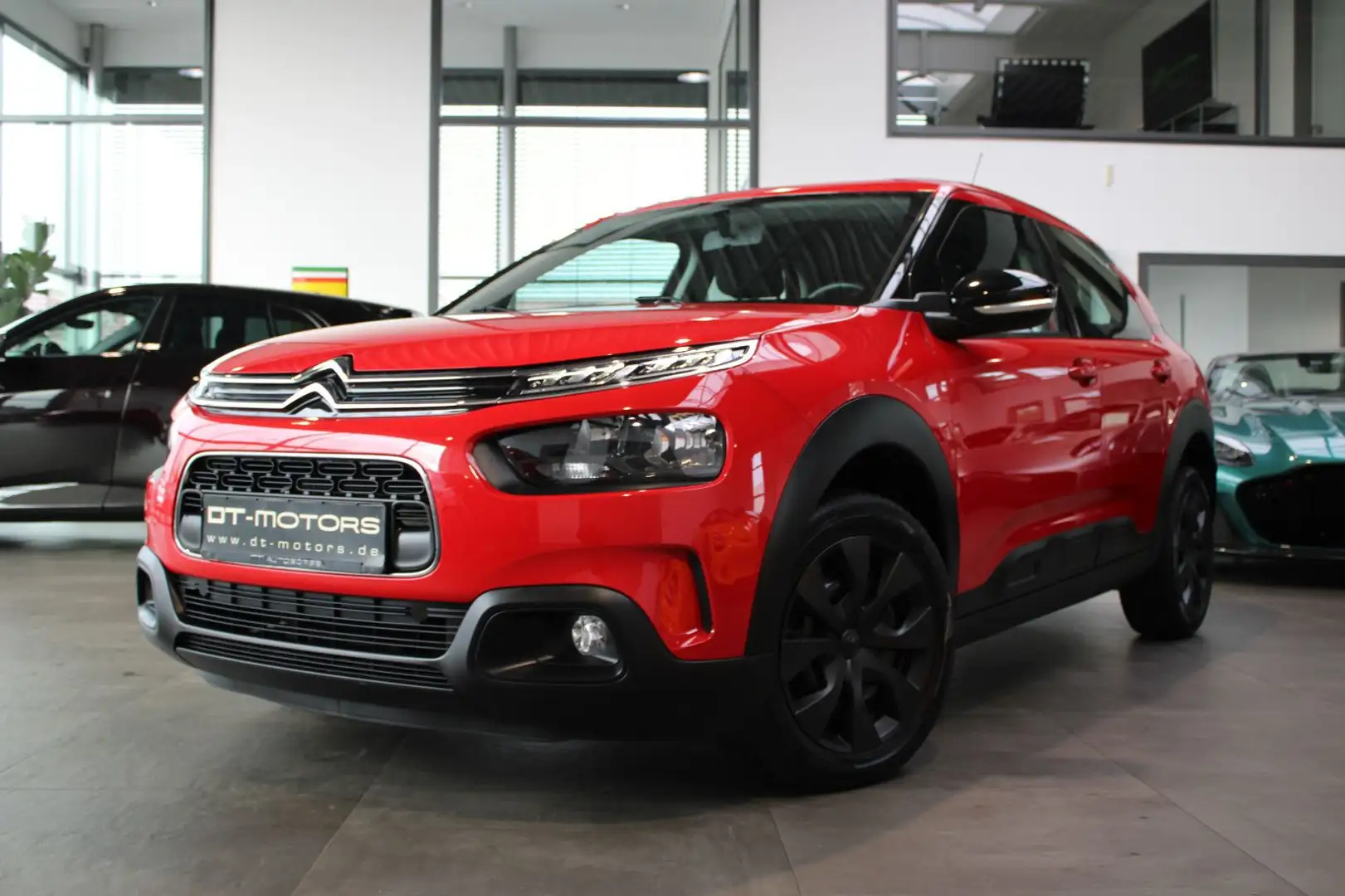Citroen C4 Cactus NEW C4 CACTUS 110 *FEEL* LED`S/DAB/PDC/KLIMA Rot - 1