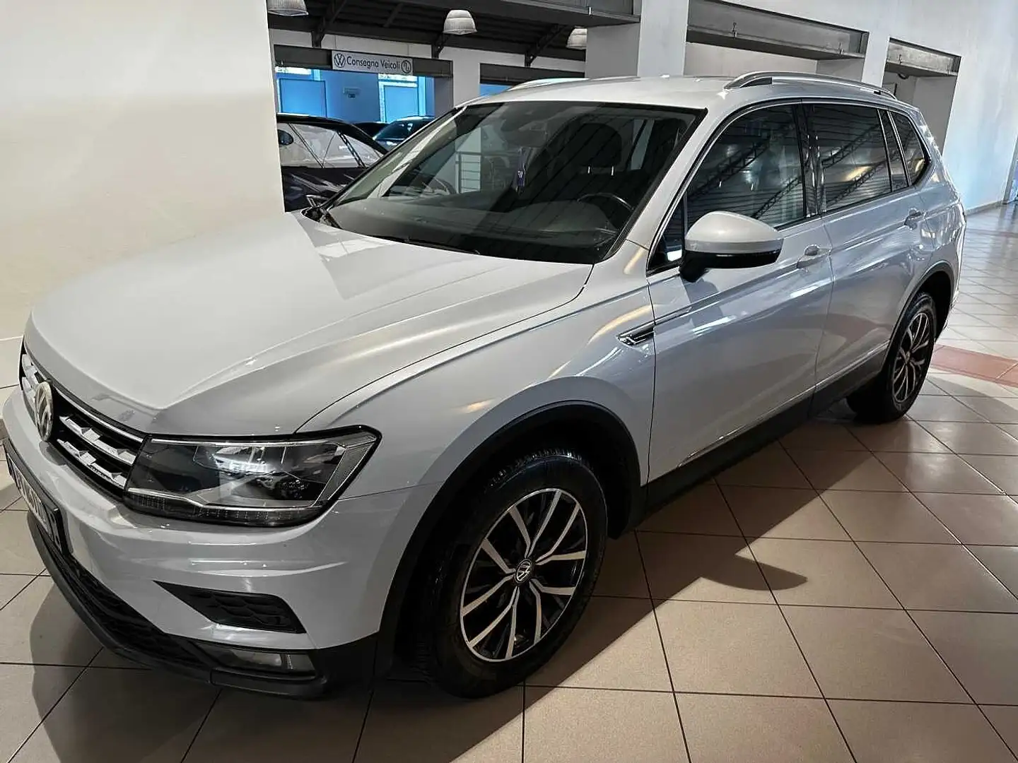 Volkswagen Tiguan Allspace 2.0 TDI SCR DSG Business BMT Bianco - 1