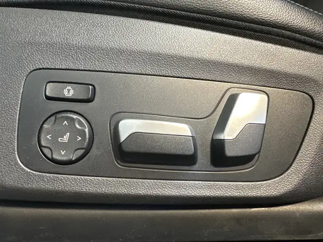 BMW X3 view 10