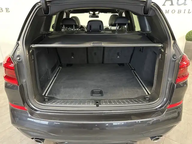 BMW X3 view 6