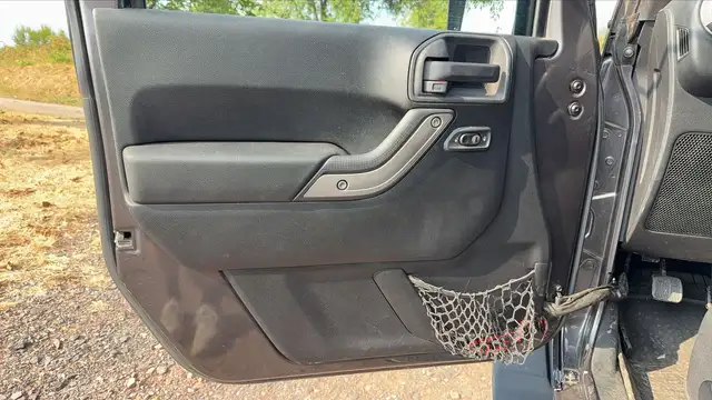 Jeep Wrangler view 7
