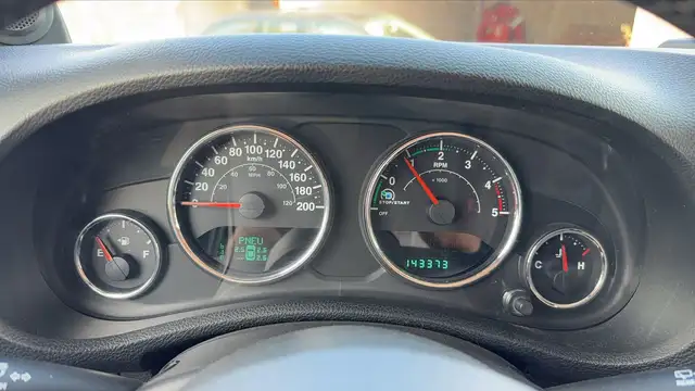 Jeep Wrangler view 12