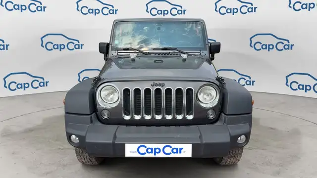 Jeep Wrangler view 5