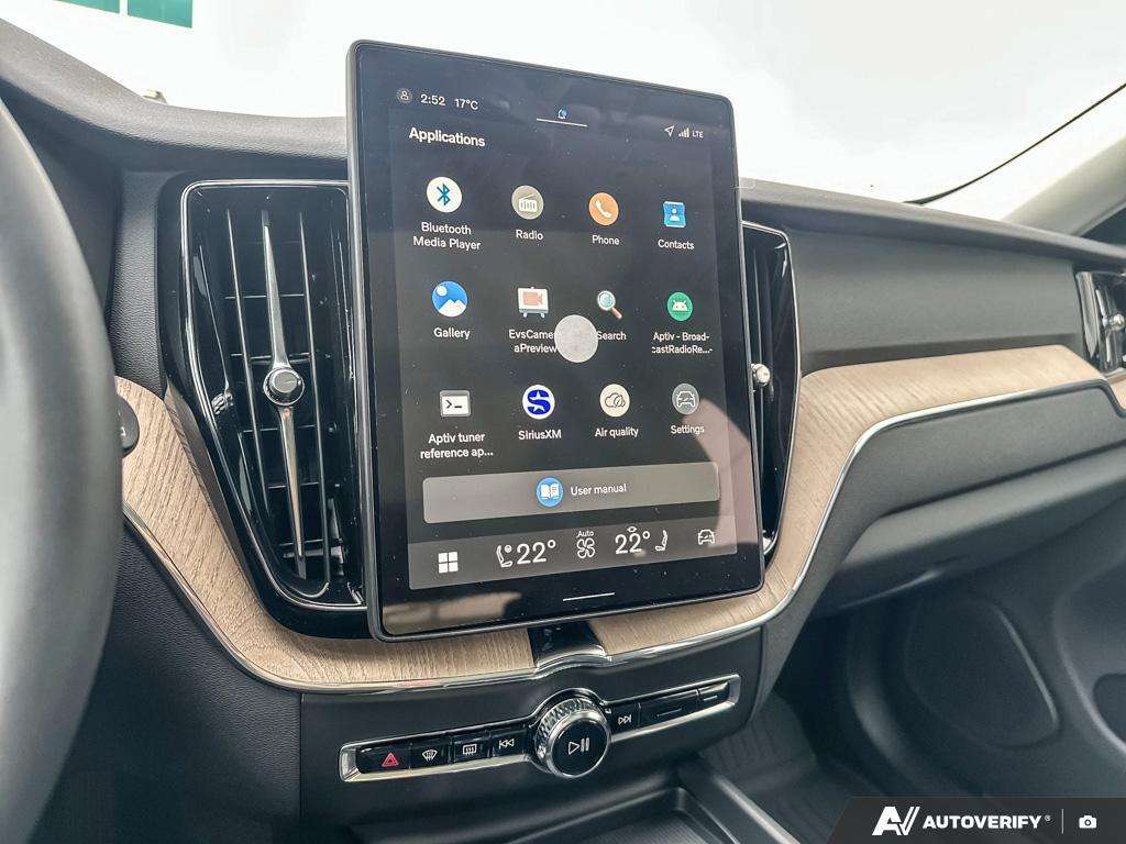 2026 Volvo XC60 T8 AWD Plus Dark Theme thumb 19