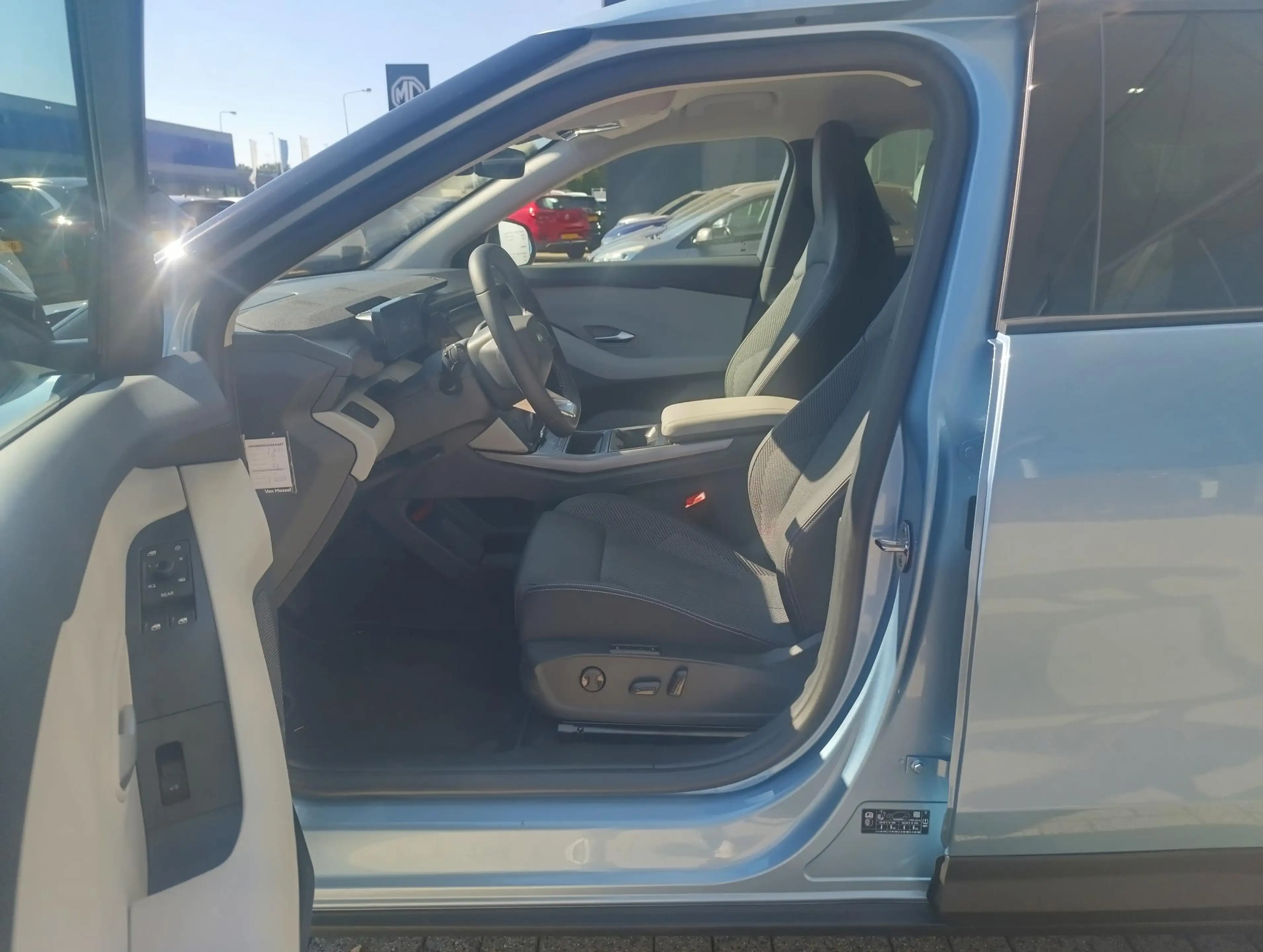 Ford Explorer Style Standard Range RWD 58 kWh | DEMO! | Adaptive — photo 11