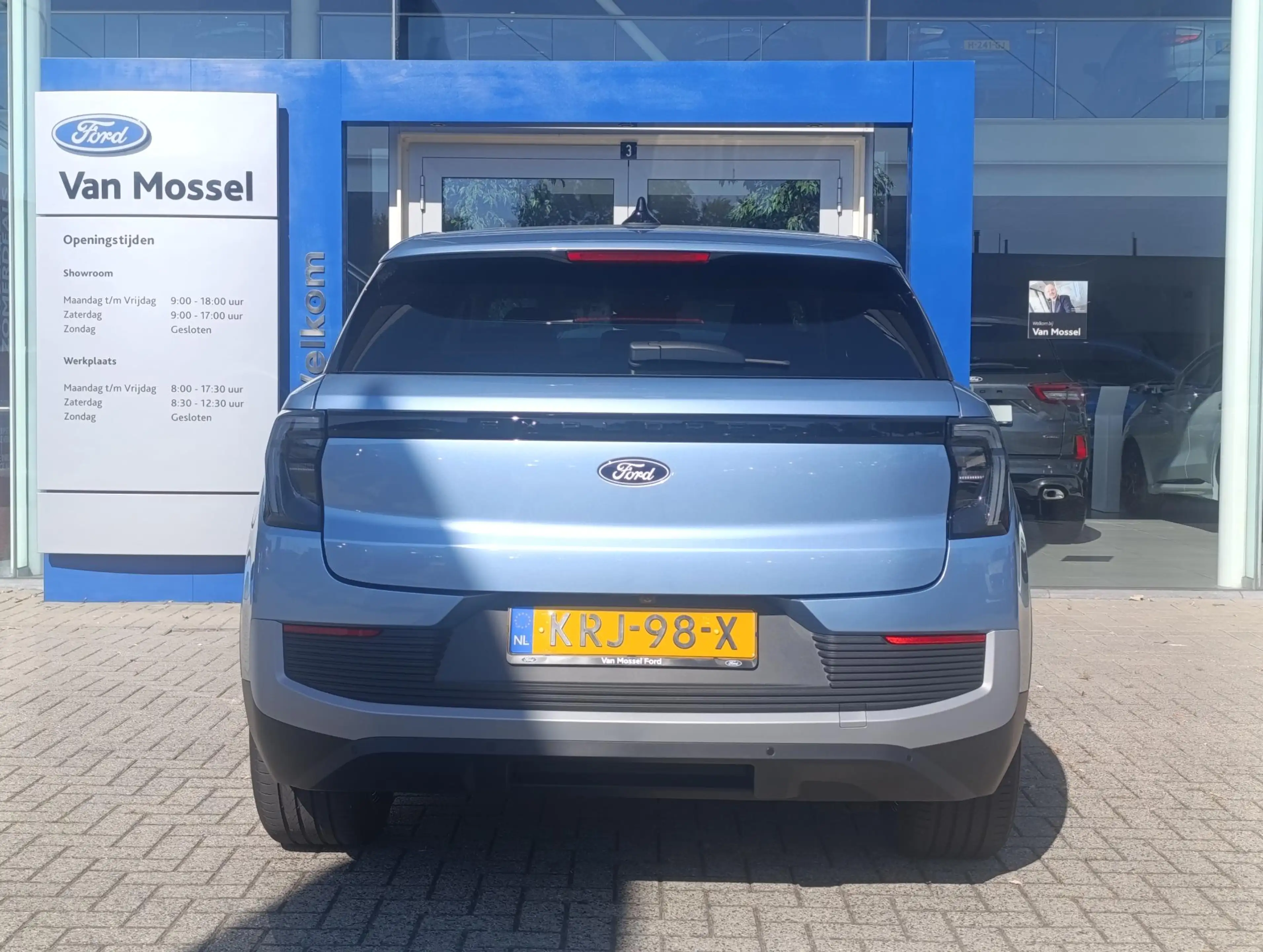 Ford Explorer Style Standard Range RWD 58 kWh | DEMO! | Adaptive — photo 4