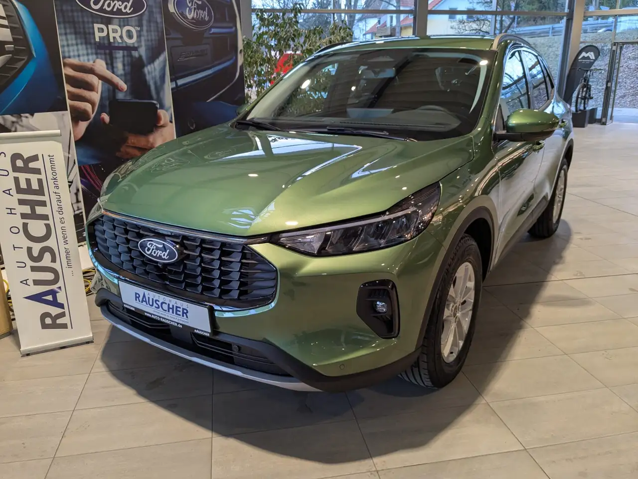 Ford Kuga 2.5 l FHEV 180 kW Titanium 2