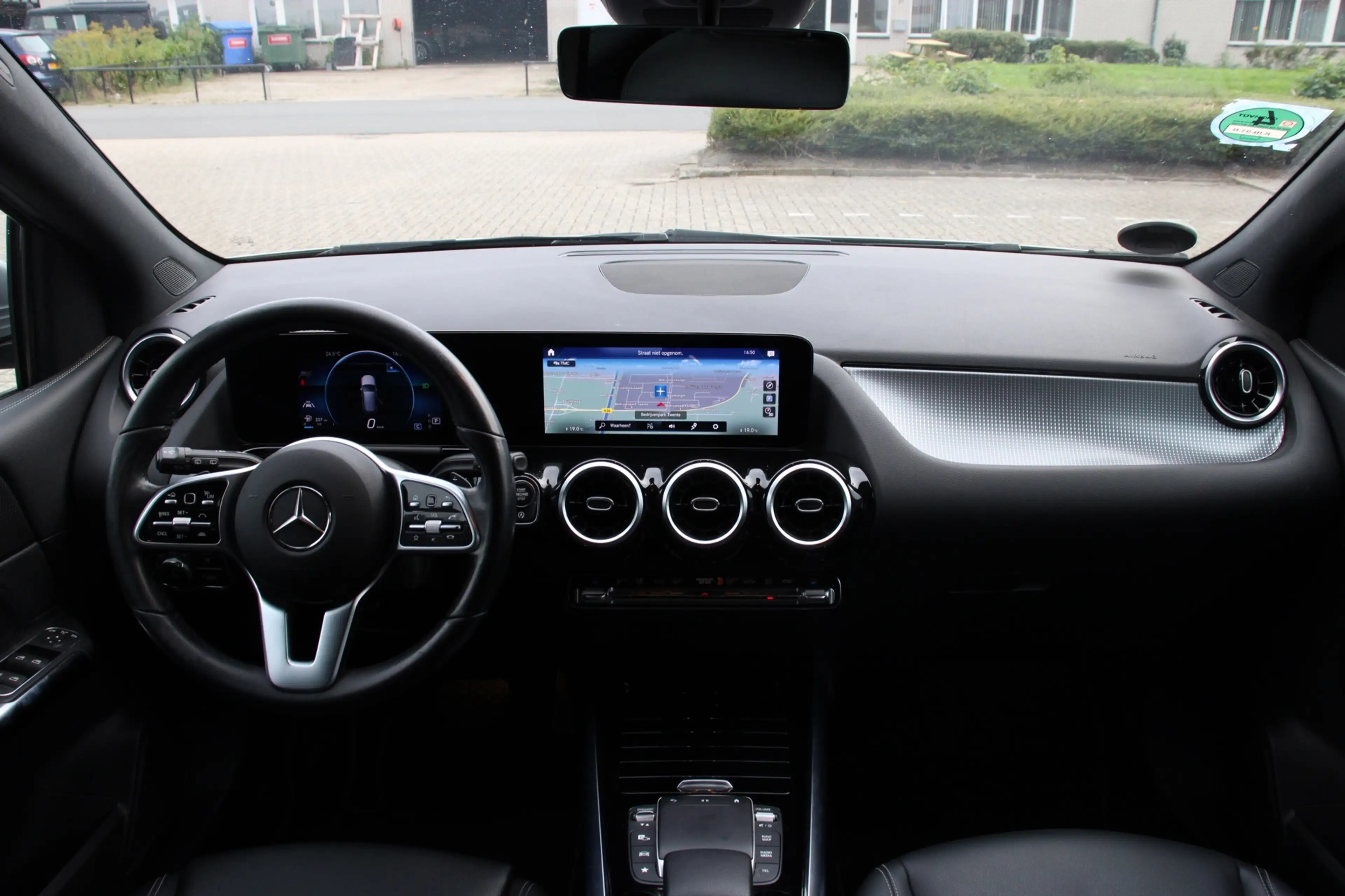 Mercedes-Benz B 200 200d 2.2D Business Line LED Adapt. Cruise H-Leder — photo 10