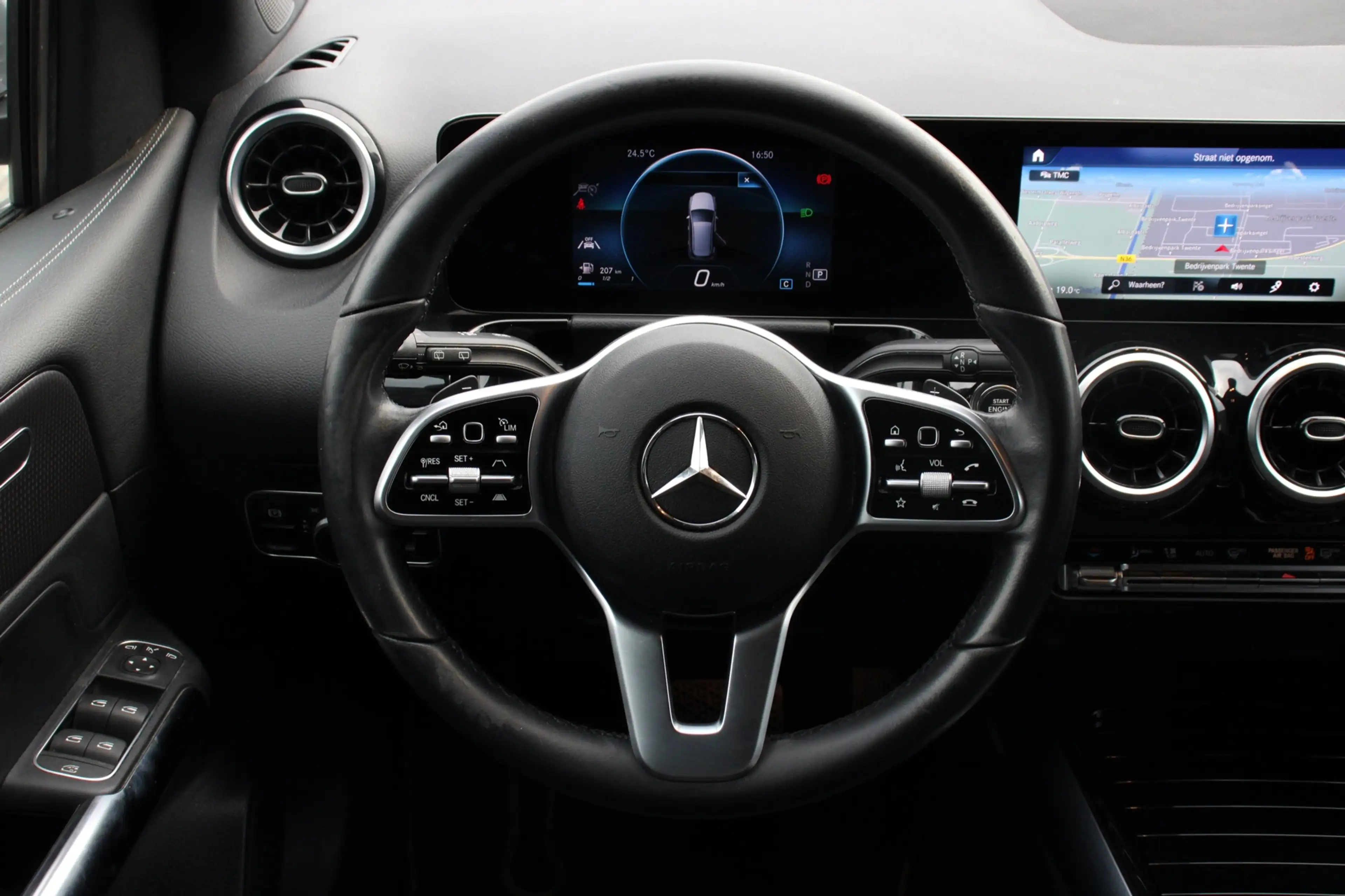 Mercedes-Benz B 200 200d 2.2D Business Line LED Adapt. Cruise H-Leder — photo 13