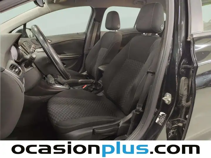 Opel Astra ST 1.6 CDTi S/S Excellence 136 Aut. 2018, foto 9