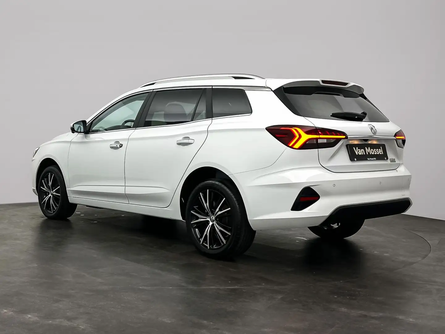 MG MG5 Electric Long Range Luxury 61 kWh Super Voordeel – Wit - 2