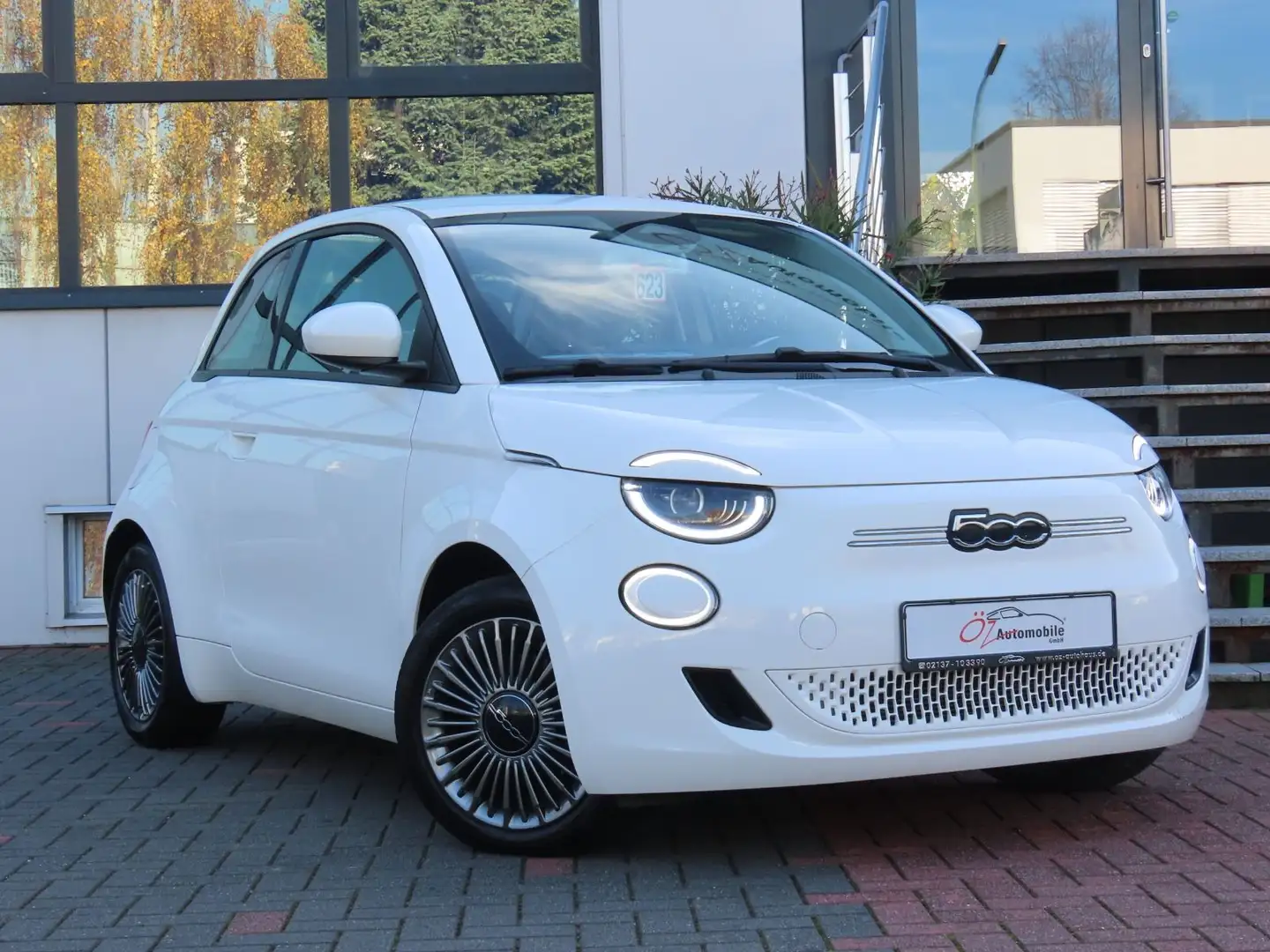 Fiat 500e Icon 42 kWh Klimaauto. Keyless Magic-Eye Weiß - 1