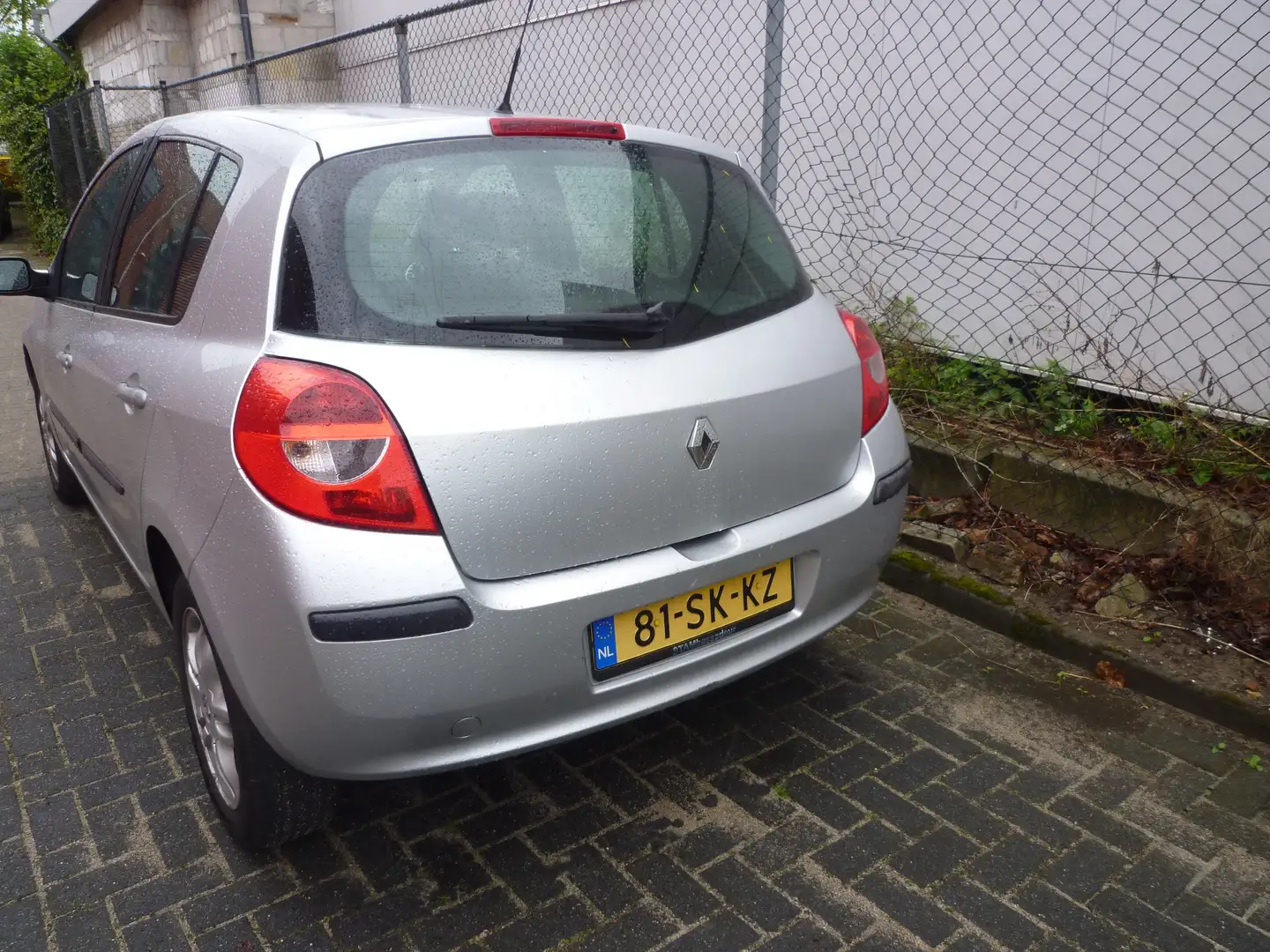 Renault Clio 1.6-16V Dynamique Luxe Zilver - 2